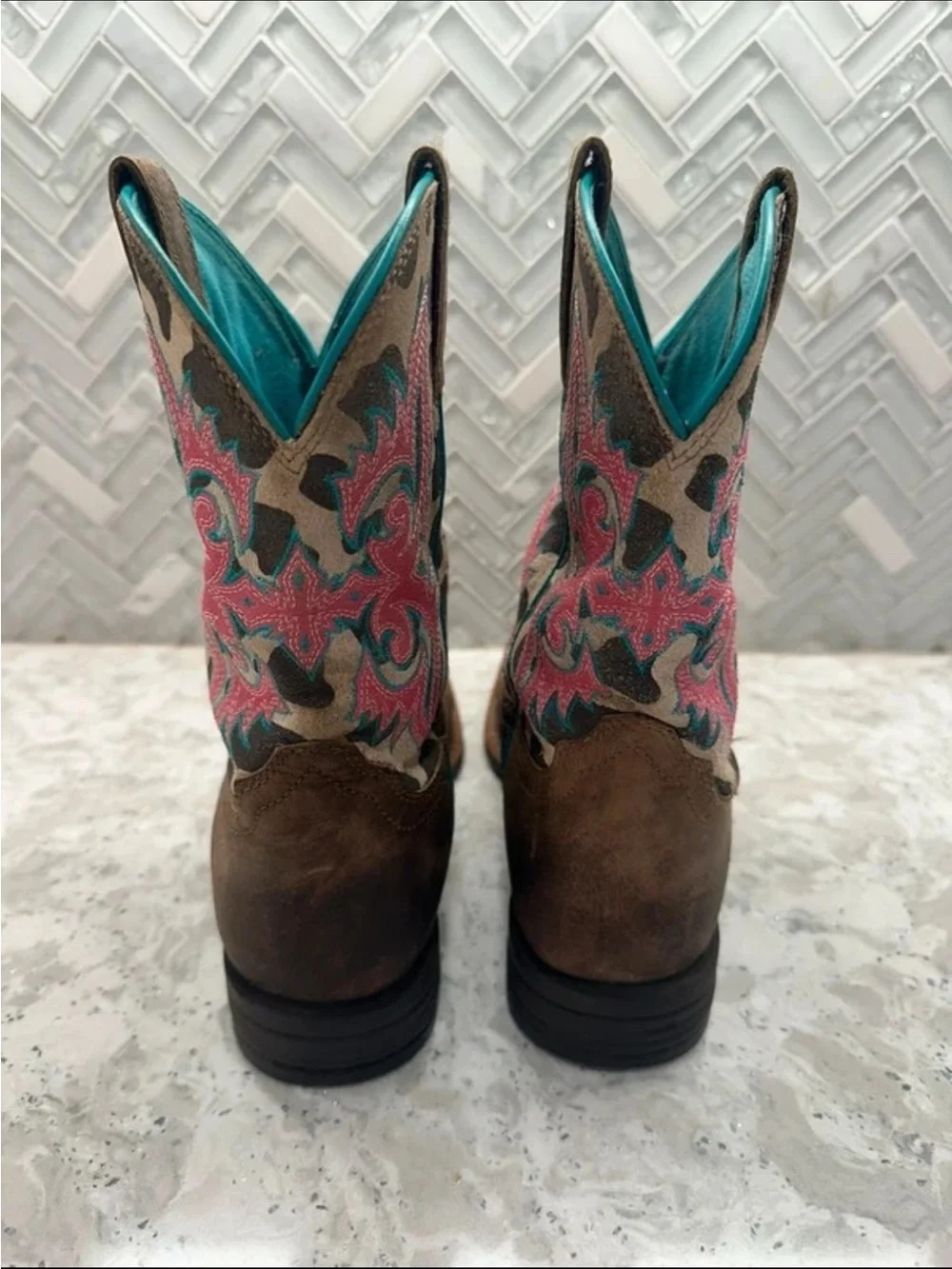 Ariat Western Brown Leather Cowboy Boots with Pink Embroidery